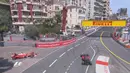 Pada sesi latihan kedua ajang F1 GP Monaco, Kamis (26/5), Kimi Raikkonen (Ferrari) sempat melintir di Sainte Devote, nanum mobilnya tidak mengalami kerusakan dan bisa melanjutkan sesi. (twitter.com/F1)