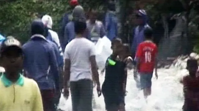 Tanggul Sungai di Depok Jebol, Warga Mengungsi