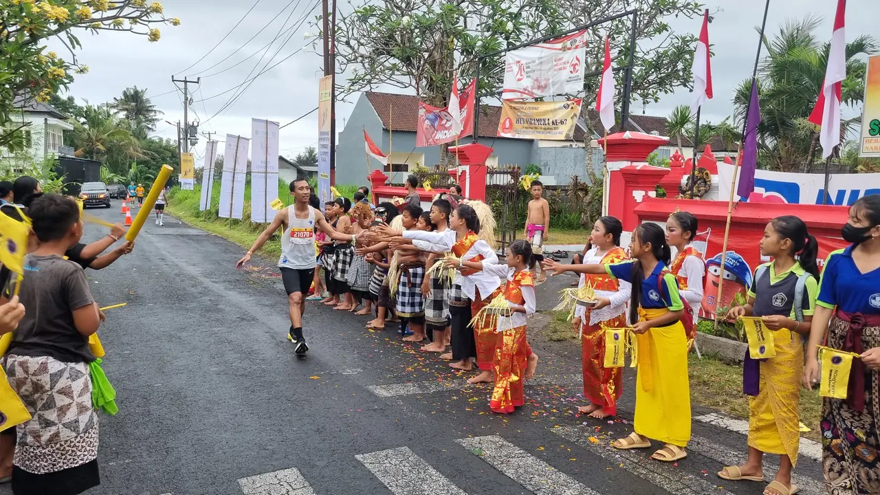 Anak-anak sekolah ikut dukung Maybank Marathon 2024