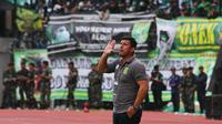 Pelatih Persebaya Surabaya Alfredo Vera. (Liputan6.com/Dimas Angga P)
