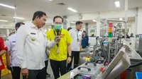 Pj Gubernur Jateng, Nana Sudjana melakukan kunjungan kerja ke pabrik Sido Muncul di Bergas, Kabupaten Semarang.