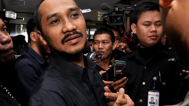 News Flash: Jadi Tersangka Abraham Samad diancam 8 Tahun Penjara