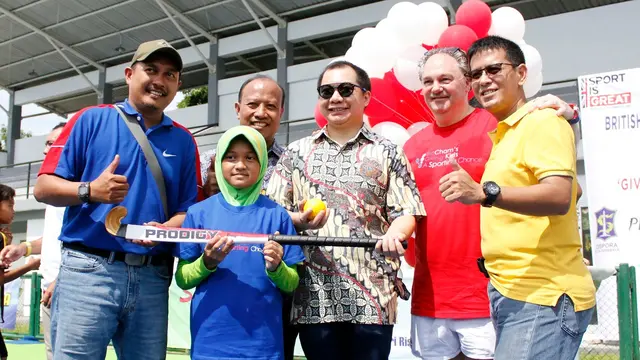 Federasi Hoki Indonesia (FHI) berkerjasama dengan Kadin Surabaya dan British Chamber Of Commerce In Indonesia gelar coaching clinic