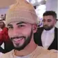 Vlogger Adam Saleh berkunjung ke showroom Indonesia di Arab Fashion Week 