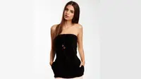 Sering Tampil Bugil, Emily Ratajkowski Disebut Artis Tanpa Karya