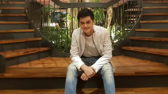 6 Potret Aktor Tampan Naufal Azhar, Punya Wajah Manis Hingga Fans Idol Korea