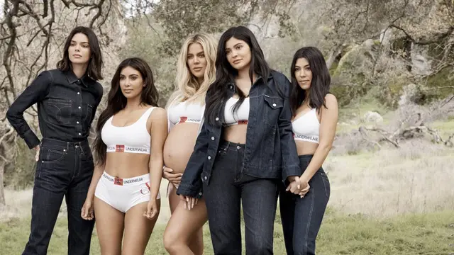 Kembali Bersama, The Kardashian Bintangi Kampanye Fashion Calvin Klein Underwear Terbaru