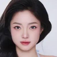 Koleksi terbaru dari Exoticon, yaitu Exoticon Missy, yang dirancang dengan material moisture lock untuk membantu mempertahankan kelembapan lensa lebih lama. [Dok/Exoticon].