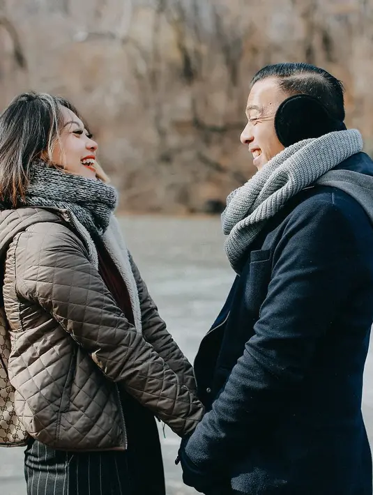 Potret keharmonisan keluarga ini begitu terlihat di akun instagramnya. Rumah tangga yang dibangun sejak 29 Februari 2004 itu juga tak terdengar gosip miring. (Instagram/baldynola)