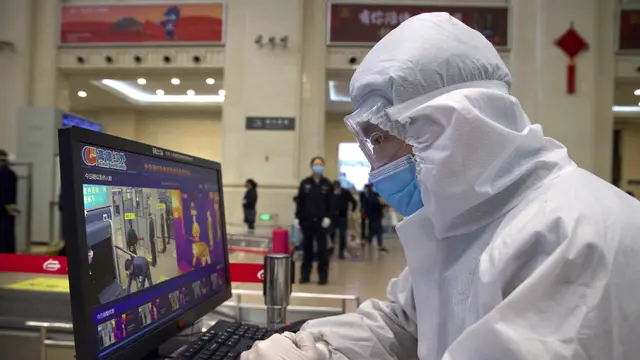 FOTO: Lockdown Berakhir, Kereta Kembali Beroperasi di Wuhan