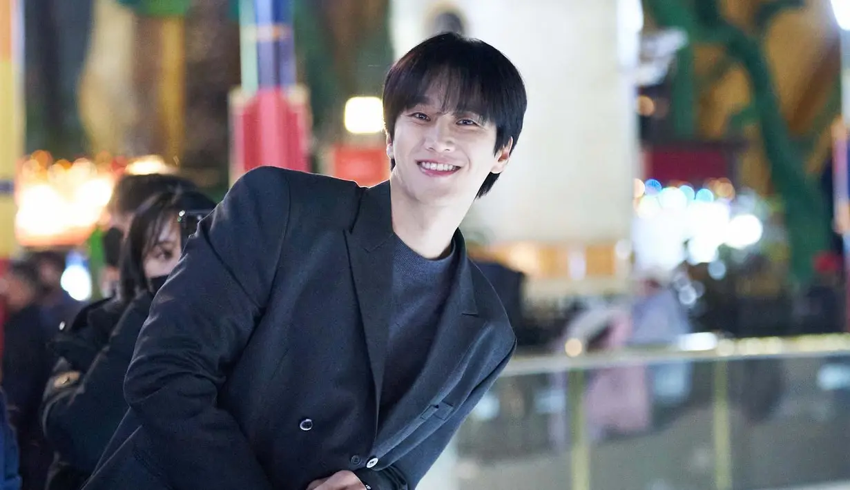 <p>Dia juga mengucapkan selamat tinggal pada karakternya Moon Seo Ha. &ldquo;Sekarang, aku akan membiarkan Seo Ha pergi. Seo Ha, selamat tinggal, dan berbahagialah.&rdquo;</p>