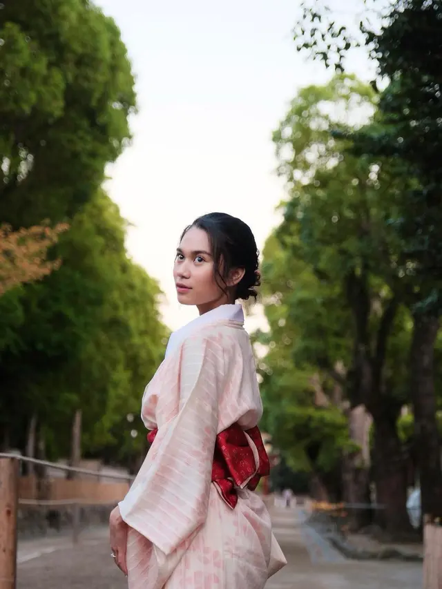 Azizah Salsha (Foto: Instagram/azizahsalsha_)