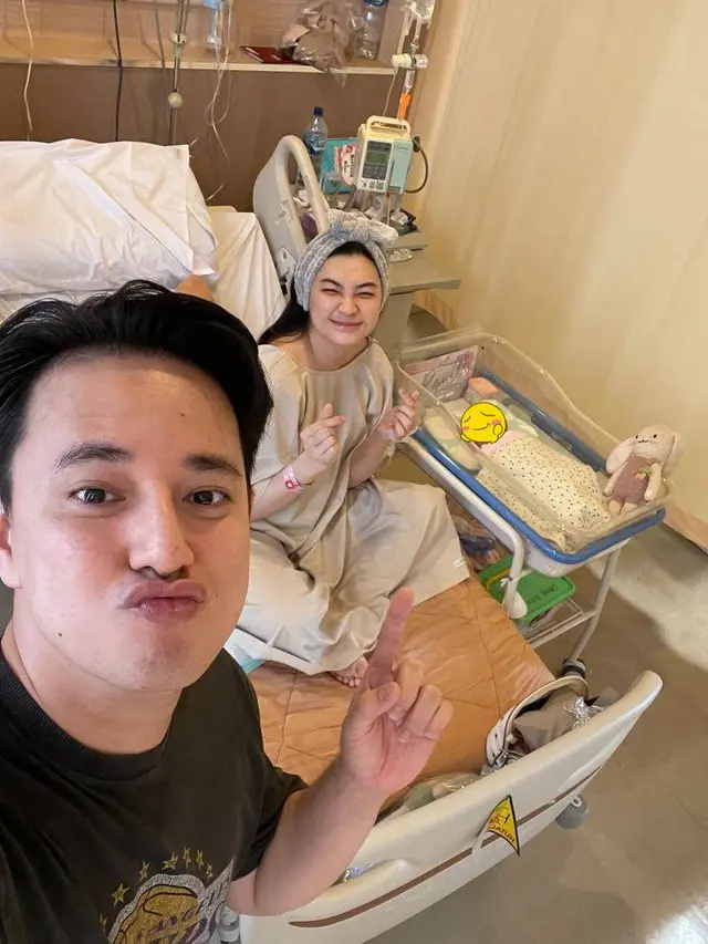 7 Potret Billy Davidson dan Patricia Devina Usai Dikaruniai Anak Kedua