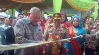 Gubernur Sumsel Alex Noerdin, saat membuka MTQ Internasional, Palembang, Senin (22/9/2014).