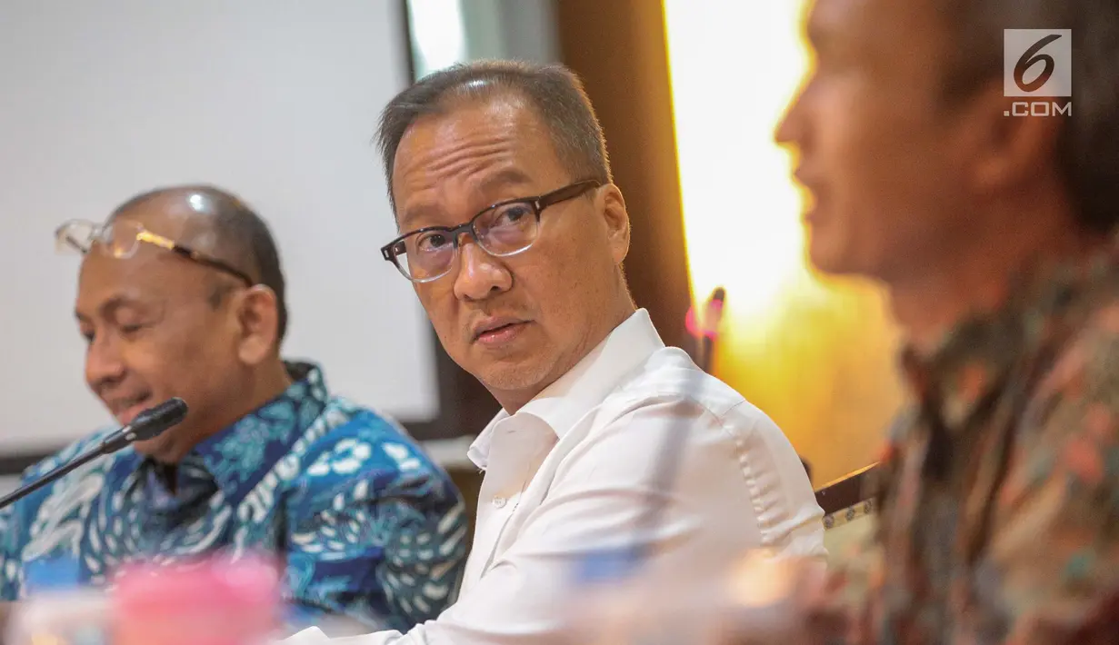Menteri Sosial Agus Gumiwang Kartasasmita mengikuti acara persiapan acara puncak peringatan Hari Penyandang Disabilitas Internasional (HDI) 2018 di Gedung Kementerian Sosial, Jakarta, Jumat (30/11). (Liputan6.com/Faizal Fanani)