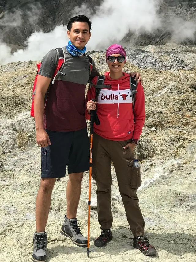 [Fimela] Donna Agnesia dan Darius Sinathrya