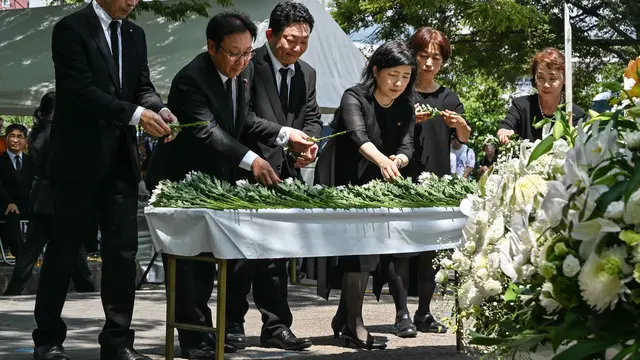 Jelang Peringatan 80 Tahun Pengeboman, Kubah Bom Atom di Hiroshima Ramai Dikunjungi Peziarah
