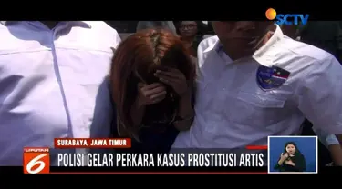 Selain VA dan AS, terungkap puluhan nama artis dan ratusan model terjerat prostitusi online lainnya. Sementara polisi segera memanggil nama-nama tersebut guna penyelidikan.