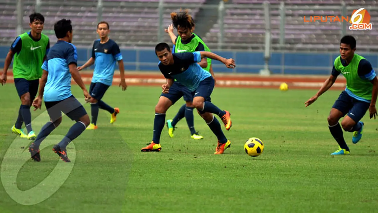 foto-timnas-latihan-4-131030b.jpg