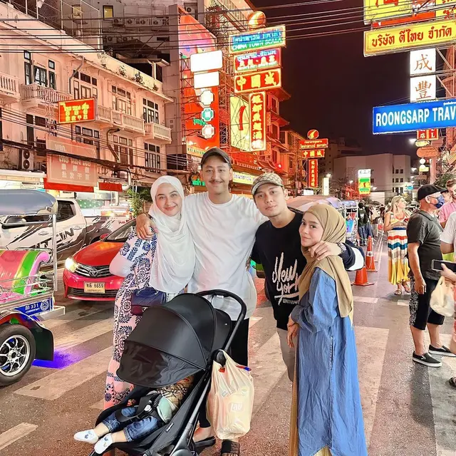 Ramai Soal Kabar Hamil, Ini 6 Potret Liburan Lesti Kejora dan Rizky Billar di Thailand