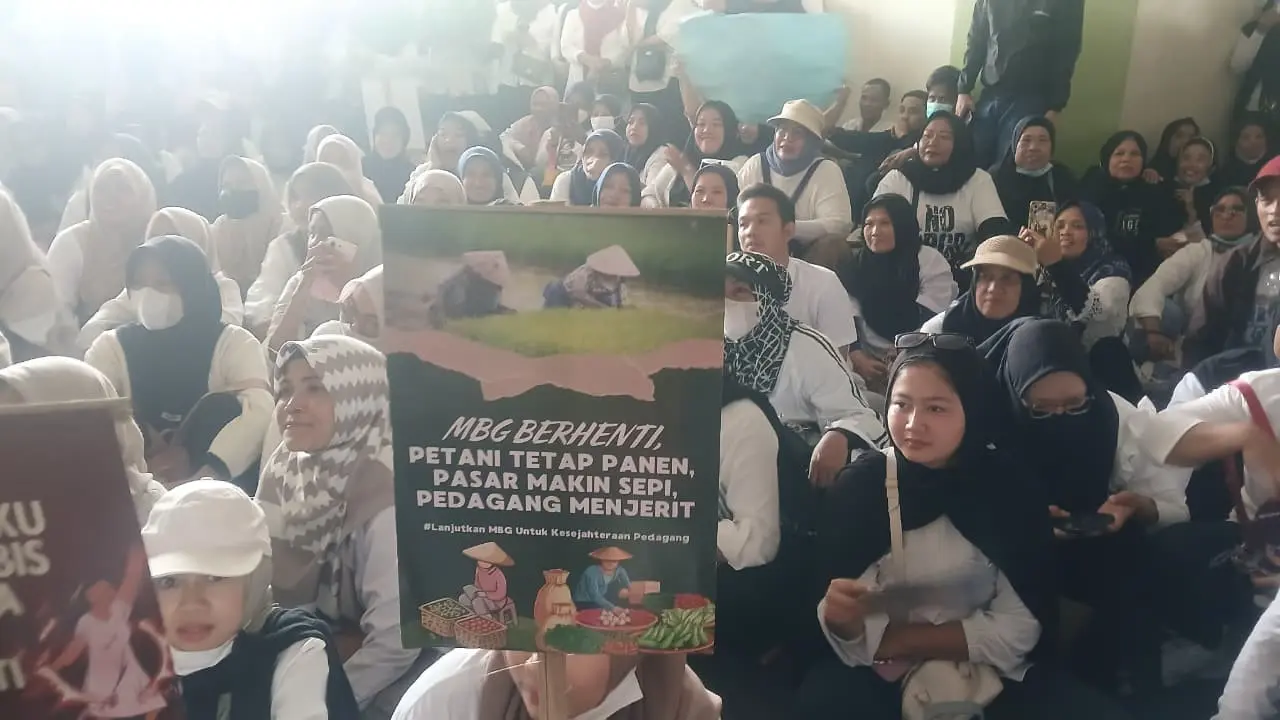 1.500 Pegawai SPPG Geruduk Kantor Bupati Tangerang