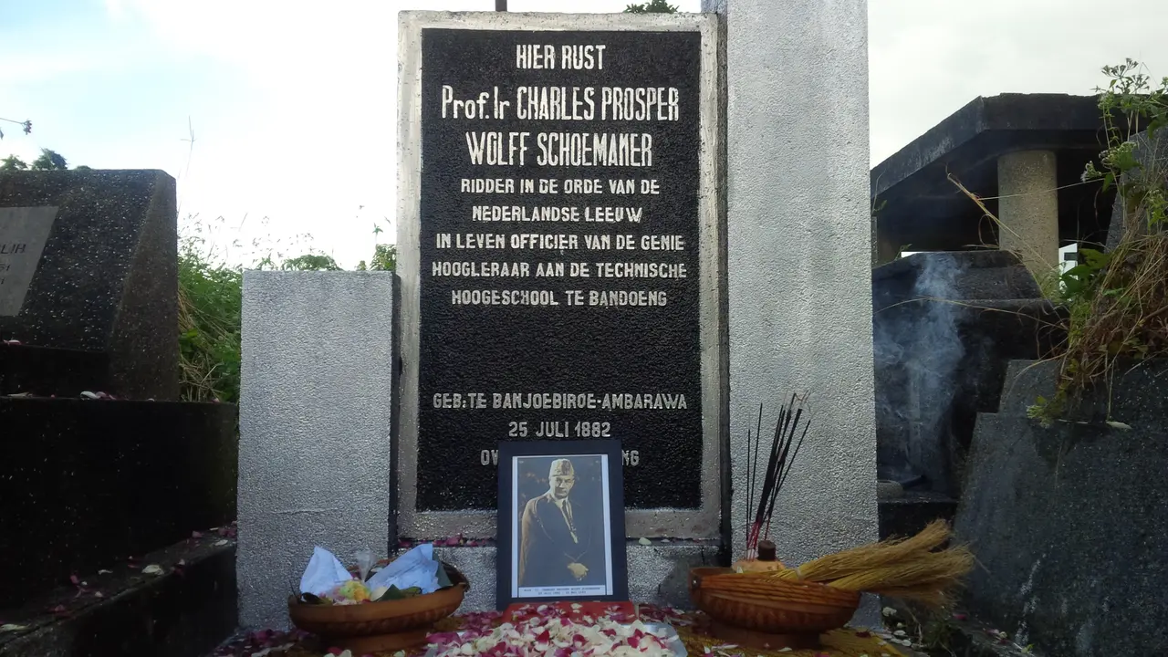 Sosok Penting di Balik Bangunan-Bangunan Ikonik Kota Bandung