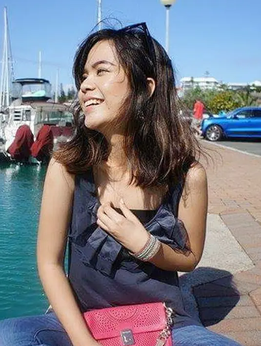 Tinggal di New Caledonia bersama suaminya, SInta memag kerap mengunjungi brebagai tempat wisata yang menarik dan membaginya di media sosial. (Liputan6.com/IG/@sisisinta)