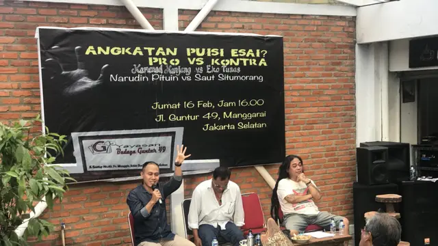 Debat Angkatan Puisi Esai Pro Vs Kontra (Dokumentasi Febri Irdian)