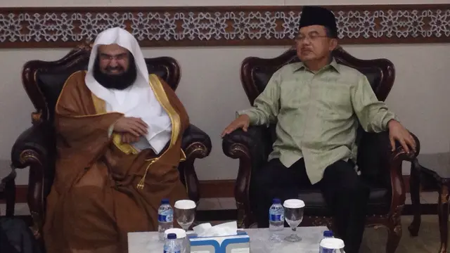 JK Ajak Imam Masjidil Haram Keliling Masjid Istiqlal