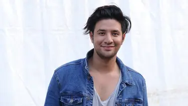Keprihatinan Amar Zoni Saat Ke Sekolah Di Pedalaman Ntb News Entertainment Fimela Com