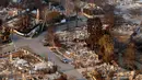 <p>Kepala Pemadam Kebakaran Kota, Kristin Crowley mengatakan kebakaran hutan yang menghanguskan lahan seluas 6.900 hektar di Pacific Palisades menjadi salah satu bencana alam yang paling merusak dalam sejarah Los Angeles. (JOSH EDELSON/AFP)</p>