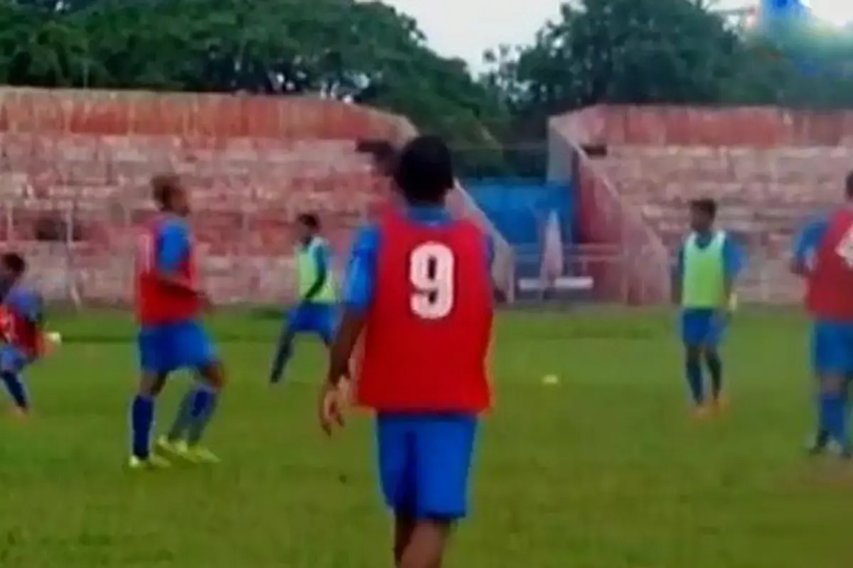 Ambisi Arema dan Semen Padang