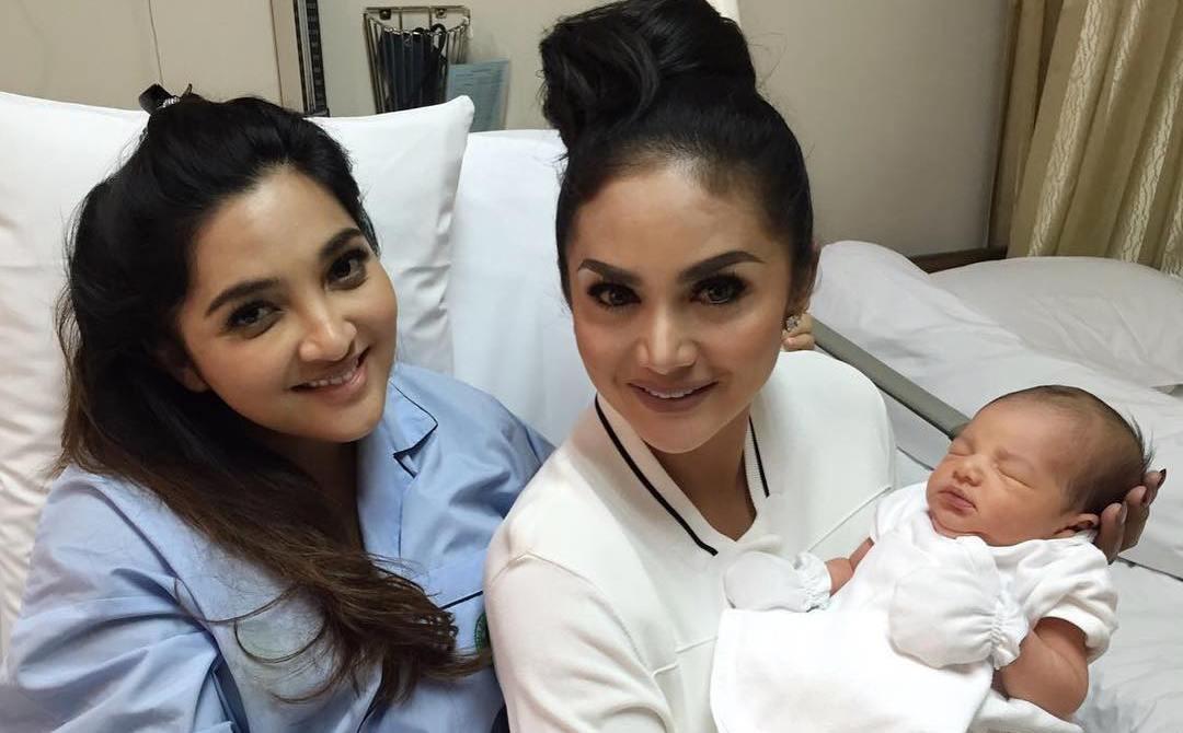 Ashanty Krisdayanti Saling Beri Dukungan Warganet Kagum