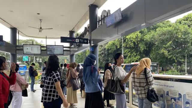 TransJakarta gratis untuk penumpang perempuan di Hari Kartini 21 April.