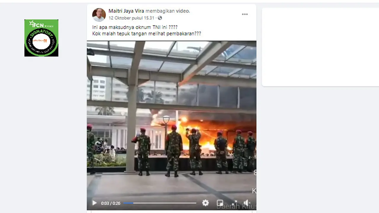 Penelusuran klaim video TNI tepuk tangan melihat halte dibakar