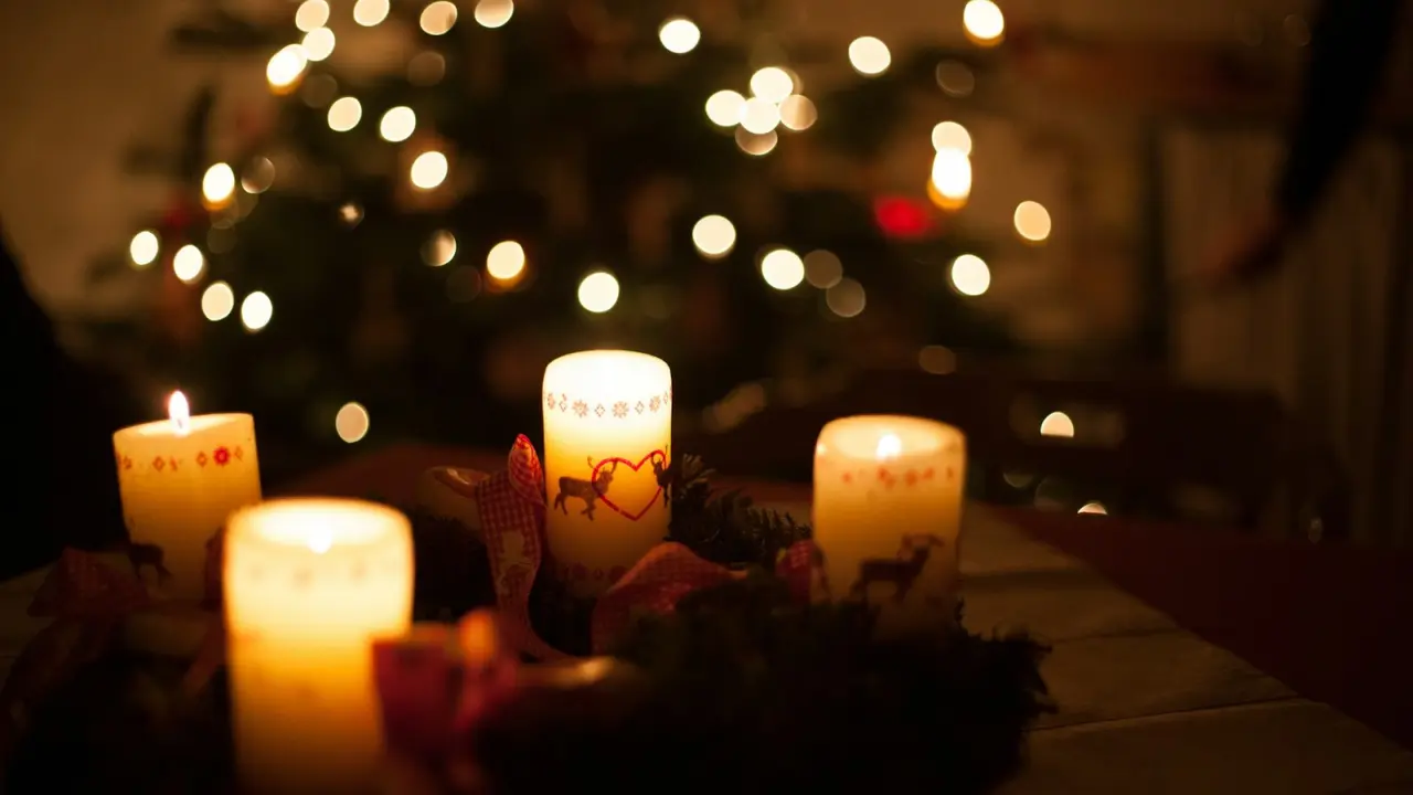 Ilustrasi malam Natal (christmas eve)