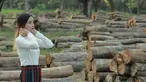 Dikabarkan bahwa komika Dodit Mulyanto menjalin hubungan dengan wanita cantik bernama Cici. Kekasihnya tersebut mengakui dekat dengan pria asal Jawa timur ini sebelum Dodit terkenal seperti sekarang. (Liputan6.com/IG/@angelinaci_)