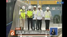 Jokowi dan rombongan berangkat dari Stasiun Bundaran HI menuju Stasiun Lebak Bulus sejauh hampir 16 kilometer.