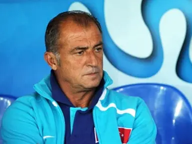 Coach of the Turkish national team Fatih Terim ic pictured during the Euro 2008 Championships Group A football match Portugal against Turkey on June 7, 2008 at Geneva stadium in Geneva, Switzerland. AFP PHOTO / PIERRE-PHILIPPE MARCOU