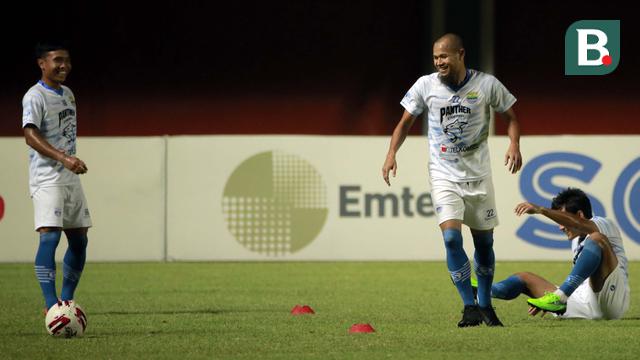 Pemain Persib Bandung Supardi Nasir
