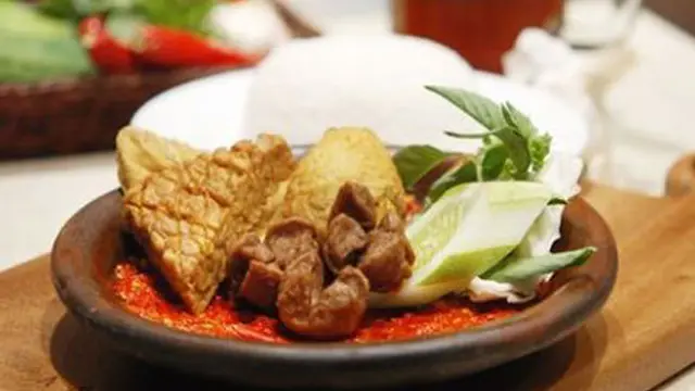 Bakso penyet