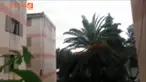 Seorang wanita memutuskan merekam video ini walau sedang diliputi rasa panik yang luar biasa.