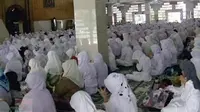 Warga Garut dan Gowa Gelar Salat Gaib untuk Korban Gaza