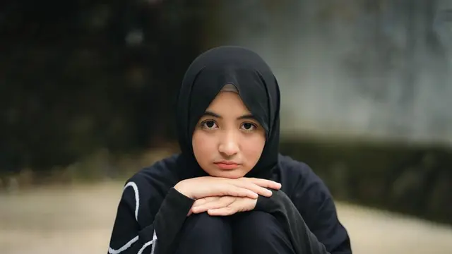 Gaya Arafah Rianti Pakai Outfit Serba Hitam, Curi Perhatian