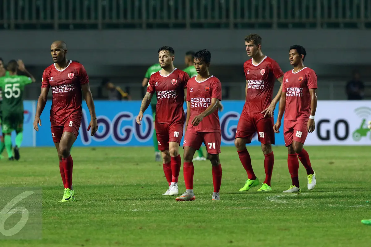 PS TNI vs PSM Makassar