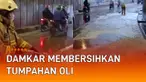 Tumpahan oli di jalan underpas Jalan Raya Pasar Minggu, Kecamatan Pasar Minggu, Jakarta Selatan mengundang perhatian.