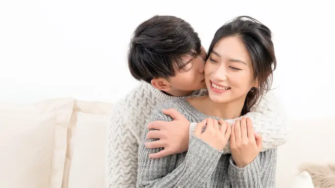 perempuan dan pasangan 2 juni