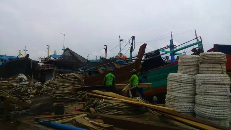 Suasana kampung nelayan Tegal, Jawa Tengah, Jumat (2/2/2018). (Maul/Liputan6.com)