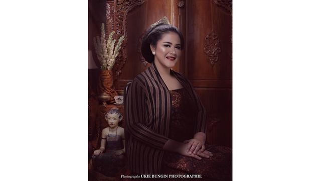 7 Potret Kahiyang Ayu dalam Busana Etnik Indonesia, Bikin Pangling