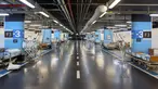 Sebuah gambar menunjukkan basement parkir yang dapat diubah menjadi fasilitas rumah sakit bawah tanah darurat, di Rambam Health Care Campus di kota Haifa, Israel utara, pada 18 April 2024. (JACK GUEZ / AFP)